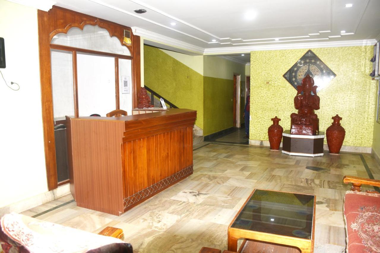 Hotel Trinath Nayagarh Екстер'єр фото